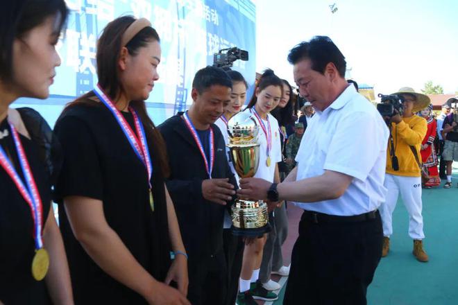 威宁县牛棚镇视频_威宁牛棚镇篮球赛冠军是谁_威宁牛棚有什么传说