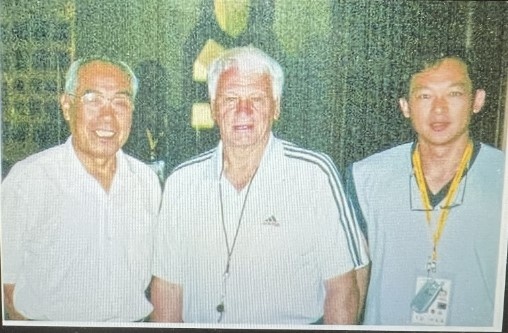 足球解说员大赛_解说足球的叫什么_欧洲足球赛规则解说员是谁