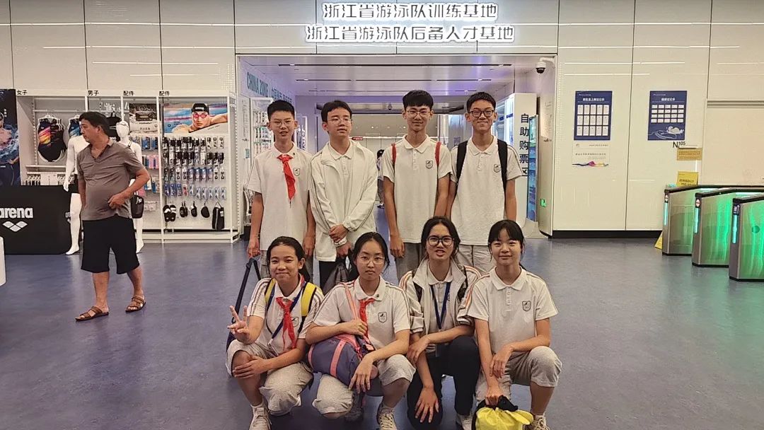 萧山区游泳比赛_杭州中学生游泳比赛_萧山初中游泳比赛冠军